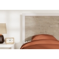 Charbitt 4pc Twin Panel Bedroom Set